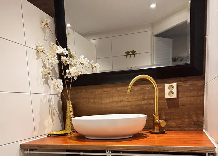 De Kleine Bongerd -the Little Orchard 3* Hengelo (Gelderland)